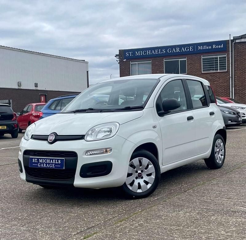 Used Fiat Panda Pop 69 HP (50 kW) 2014 White Hatchback