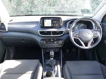 Used Hyundai Tucson SE 132 HP (97 kW) 2019 Black SUV