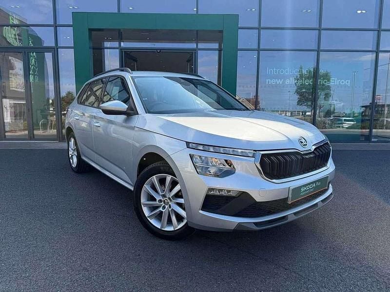 Brilliant silver metallic Used 2024 Skoda Kamiq SE SUV | £16,980 (Fair price) - Image 1/4