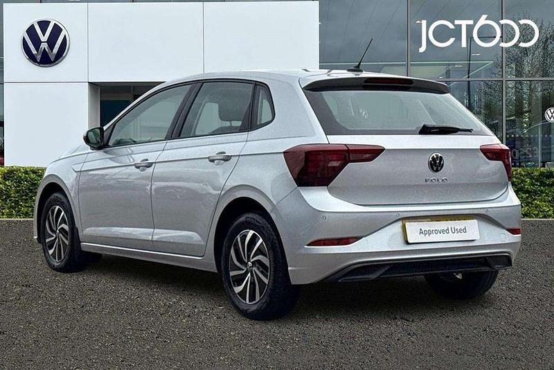 Used VW Polo Life 95 HP (69 kW) 2022 Silver Hatchback