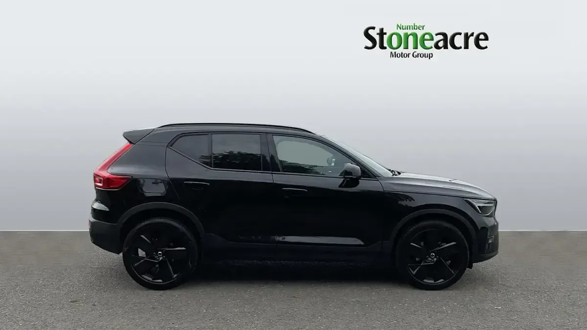 Used Volvo XC40 Plus 194 HP (142 kW) 2025 Black SUV