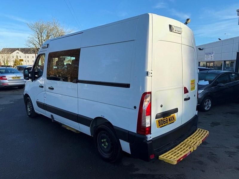 Used Vauxhall Movano 2018 White MPV