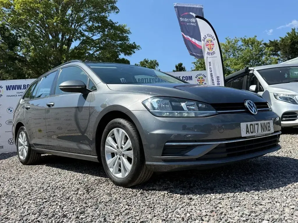 Used VW Golf VII SE 125 HP (91 kW) 2017 Grey Estate