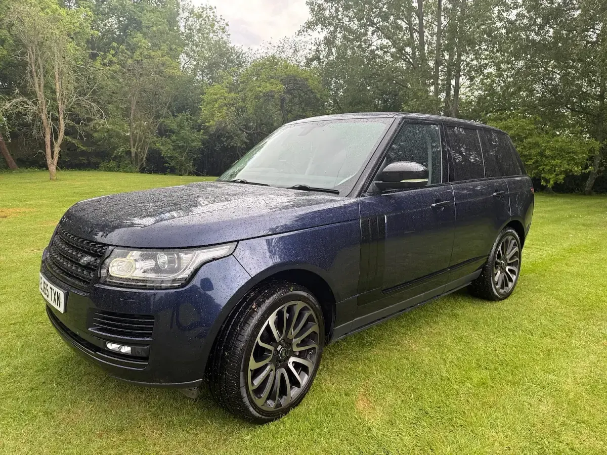 Used Land Rover Range Rover Vogue 339 HP (249 kW) 2015 Blue SUV