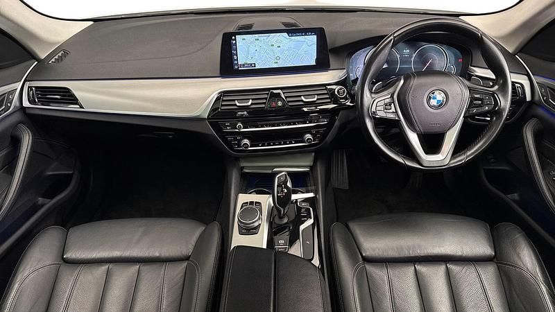 Used BMW 520 Comfort Edition 190 HP (139 kW) 2017 White Estate