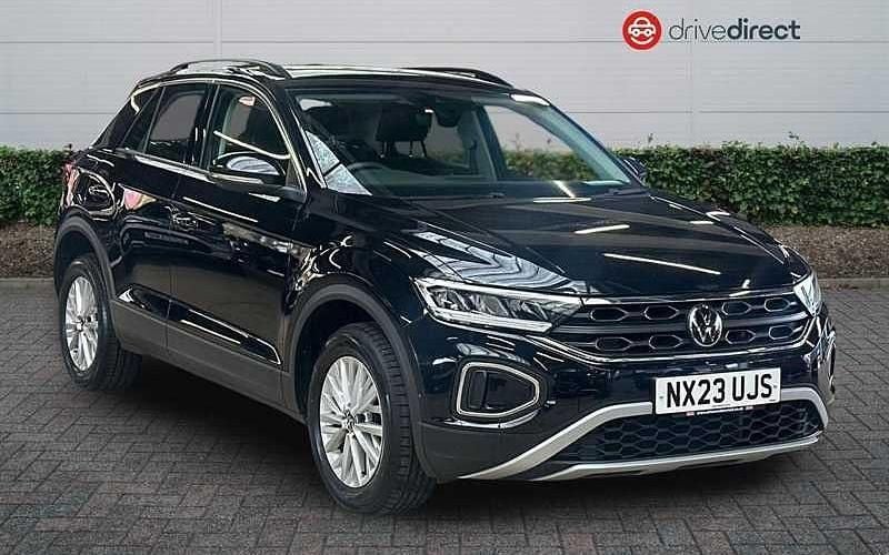 Black Used 2023 VW T-Roc Life SUV | £17,000 (Fair price) - Image 1/4