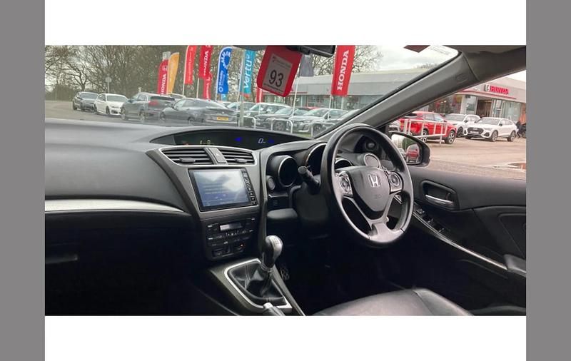 Used Honda Civic SR 142 HP (104 kW) 2017 Silver Hatchback