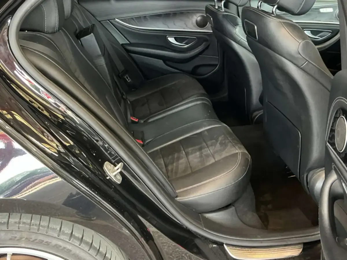 Used Mercedes E220 AMG line 2017 Black Sedan