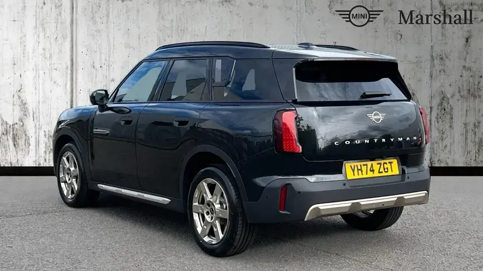 Used Mini Countryman Exclusive 218 HP (160 kW) 2024 Black SUV