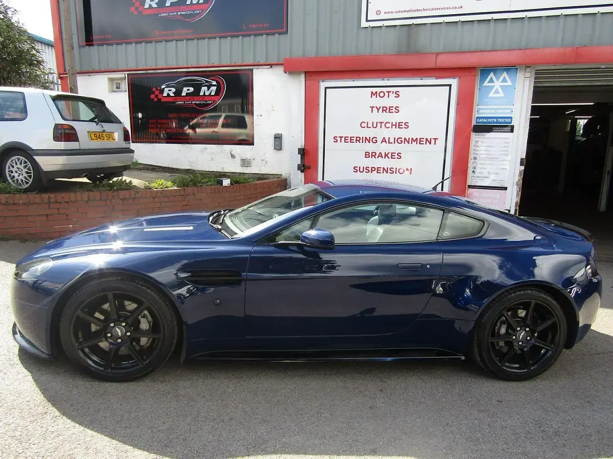 Used Aston Martin V8 Vantage 2008 Blue Coupe
