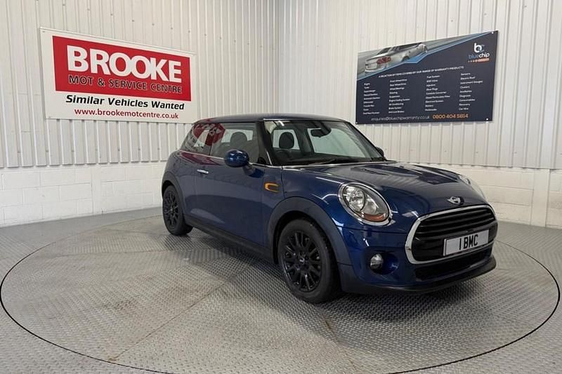 Used Mini Cooper Hatch 136 HP (100 kW) 2018 Blue Hatchback