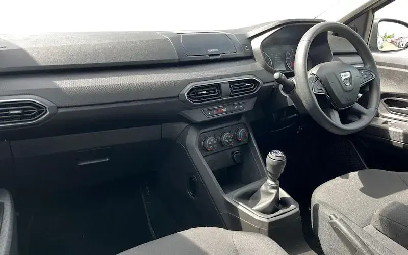 Usado Dacia Sandero Essentiel 101 CV (74 kW) 2022 Blanco Utilitario