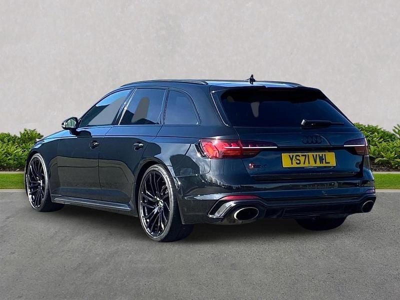 Used Audi RS4 Performance 450 HP (330 kW) 2022 Black Estate
