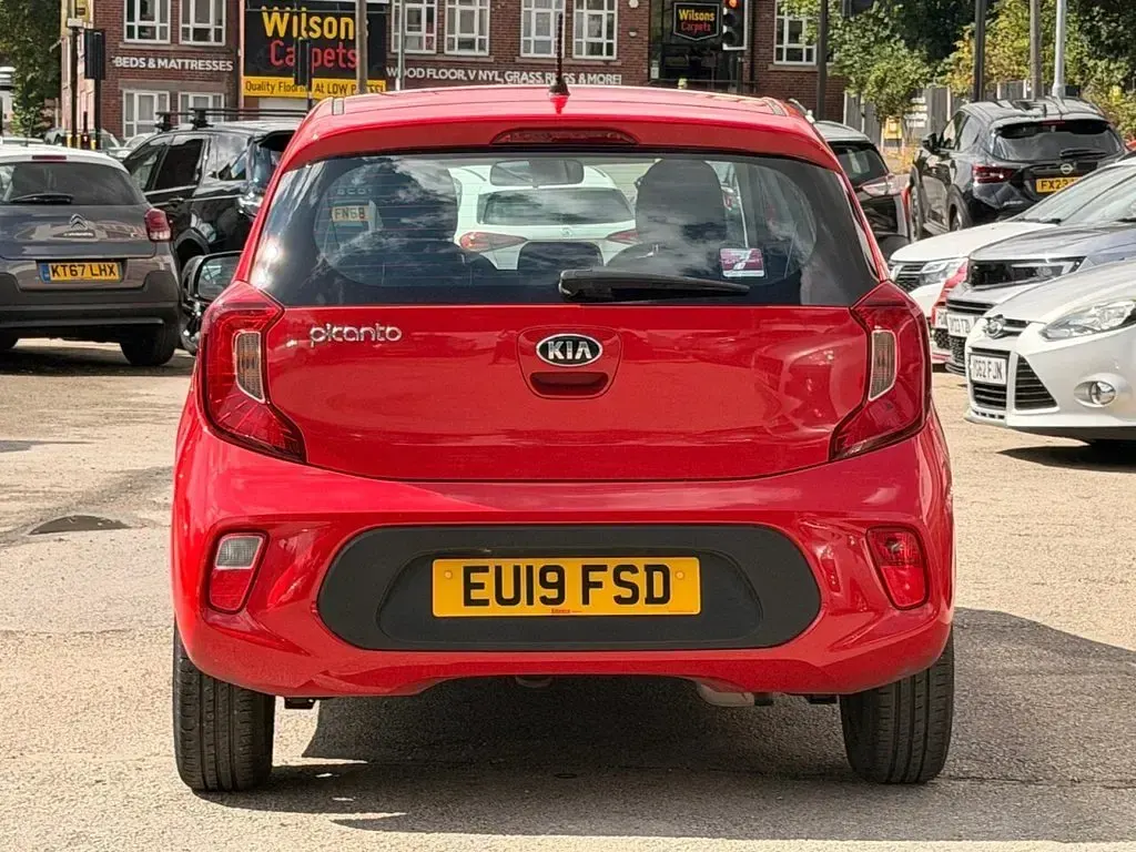 Used Kia Picanto 66 HP (48 kW) 2019 Red Hatchback