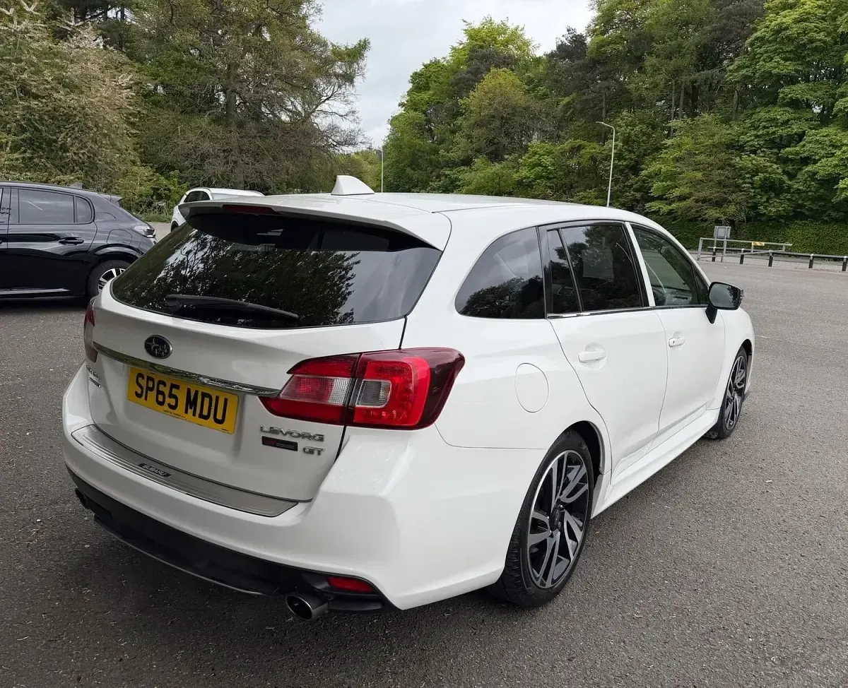 Used Subaru Levorg GT 170 HP (125 kW) 2015 White Estate