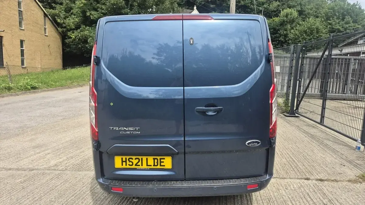 Used Ford Transit Custom Limited 130 HP (95 kW) 2021 Blue Van