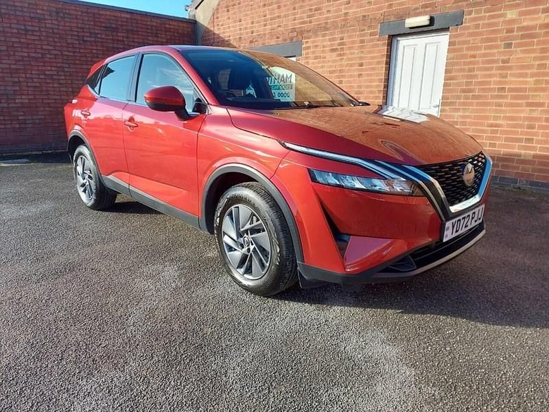 Used Nissan Qashqai Acenta Premium 158 HP (116 kW) 2022 Red SUV