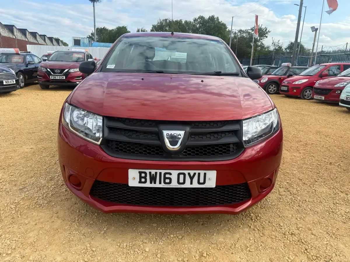 Used Dacia Sandero Ambiance 75 HP (55 kW) 2016 Red Hatchback