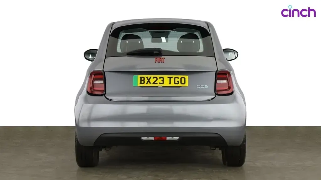 Used Fiat 500e Red 69 kW (95 HP) 2023 Hatchback