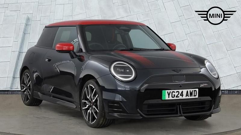 Used Mini Cooper SE Hatch 158 kW (215 HP) 2024 Grey Hatchback