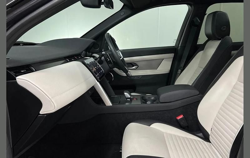 Used Land Rover Discovery Sport SE Dynamic 200 HP (147 kW) 2024 Blue SUV