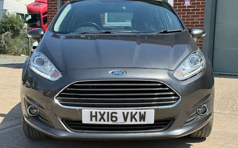 Used Ford Fiesta Zetec 101 HP (74 kW) 2017 Hatchback