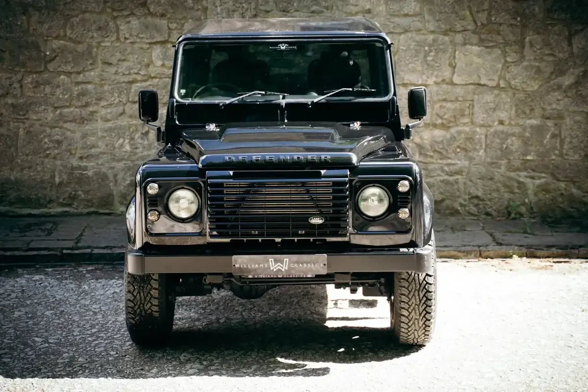 Used Land Rover Defender 2015 Black Estate