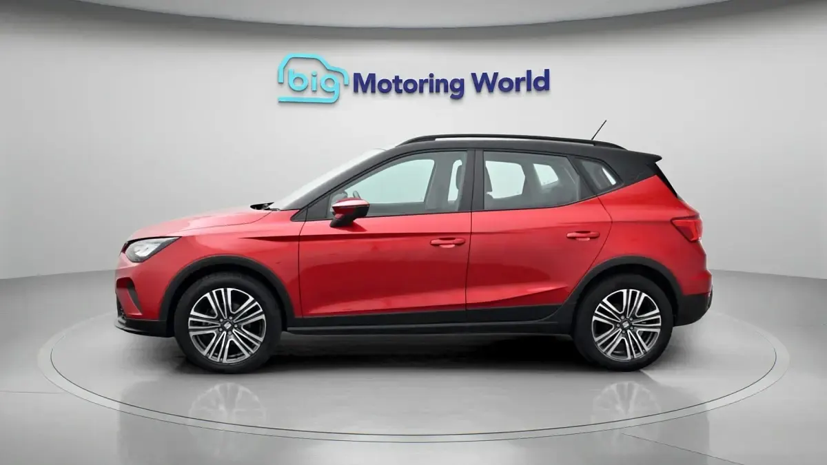 Used Seat Arona SE 94 HP (69 kW) 2022 Red SUV