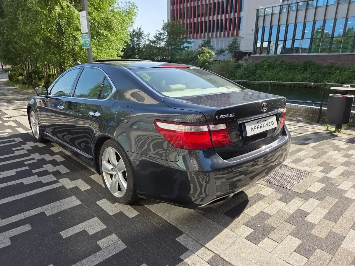 Used Lexus LS460 2007 Grey Sedan