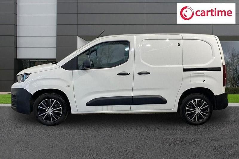 Begagnad Peugeot Partner 2019 Vit Minibuss