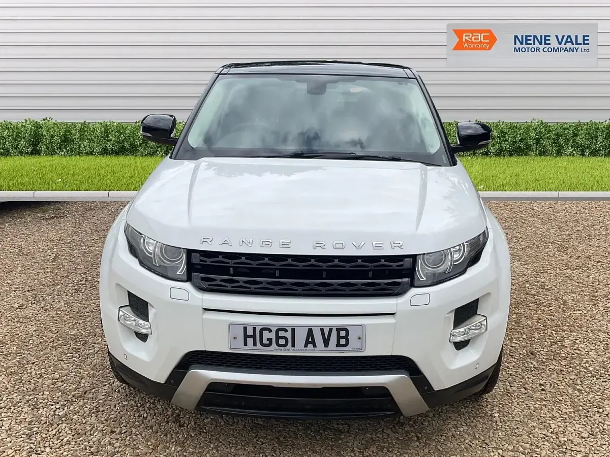Used Land Rover Range Rover evoque Dynamic 2011 White Estate