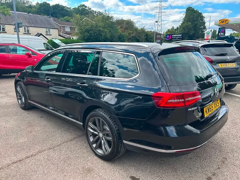 Used VW Passat GT 150 HP (110 kW) 2016 Black Estate