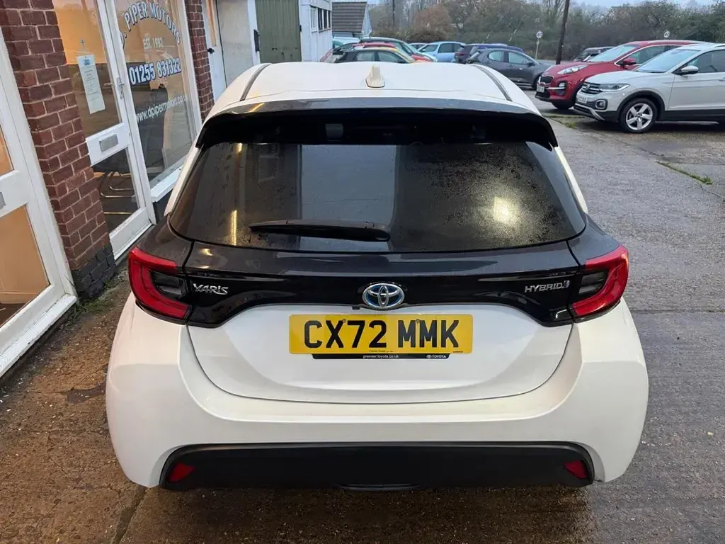 Used Toyota Yaris Design 2022 White Hatchback
