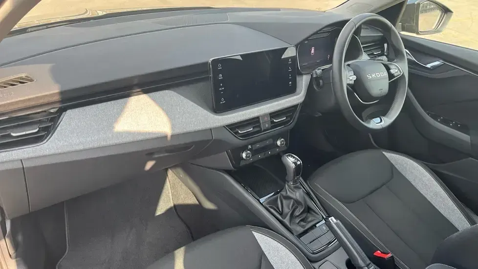 Used Skoda Scala SE 116 HP (85 kW) 2025 Graphite grey Hatchback
