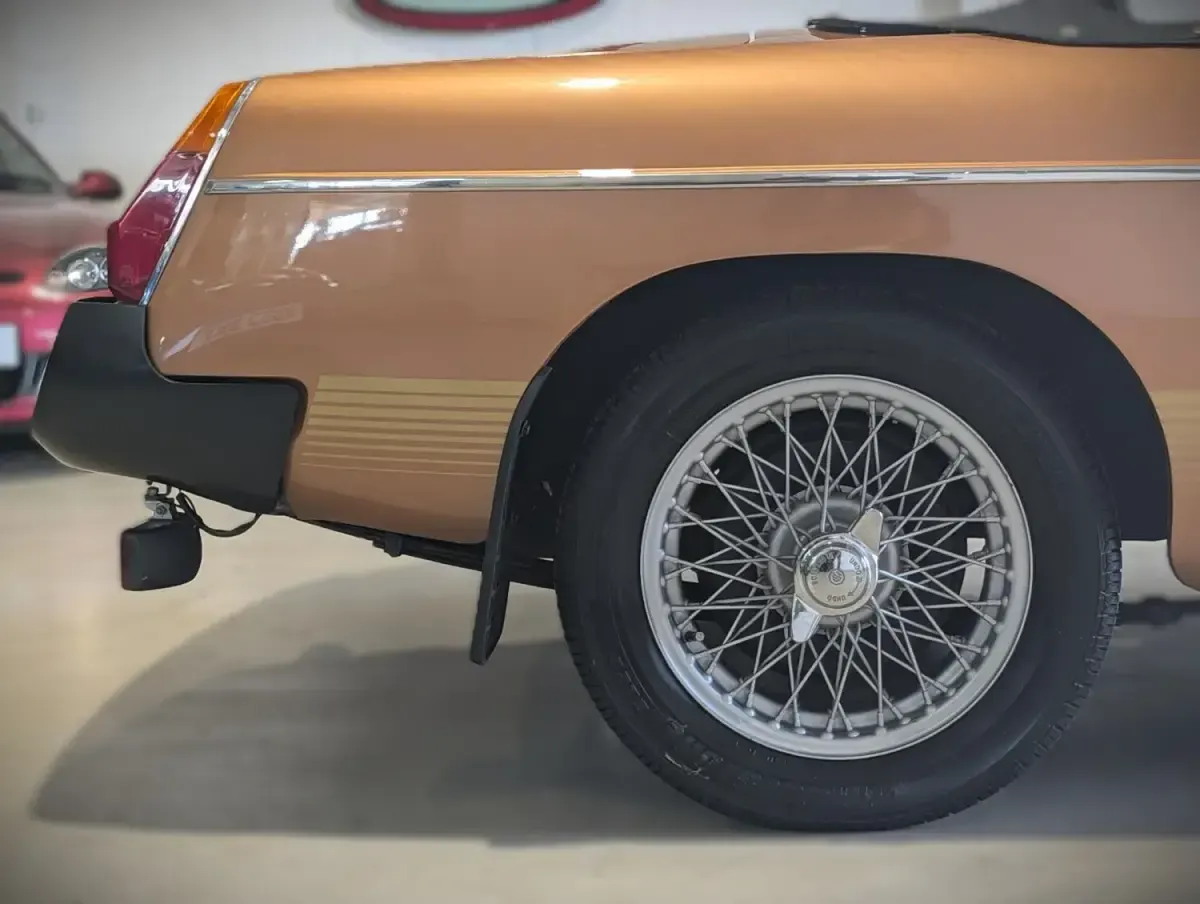 Used MG B 1981 Bronze Cabriolet