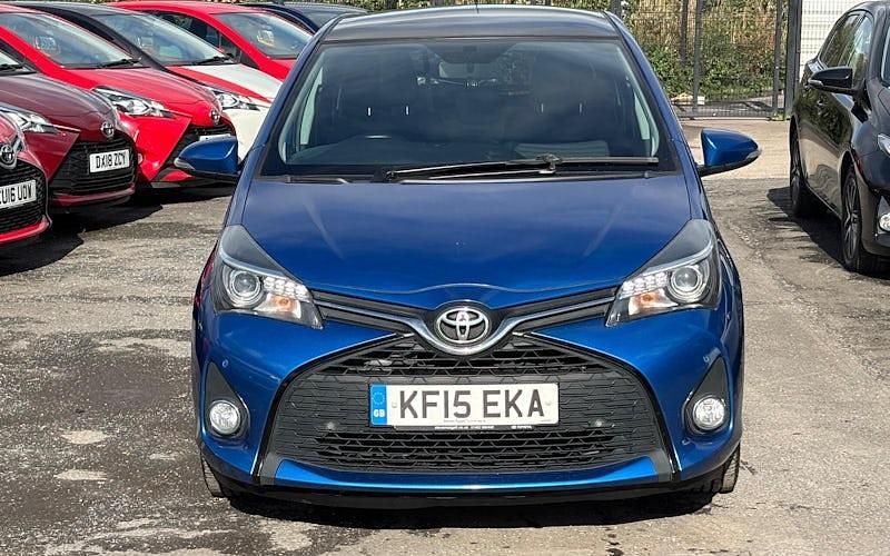 Used Toyota Yaris Sport 99 HP (72 kW) 2015 Hatchback