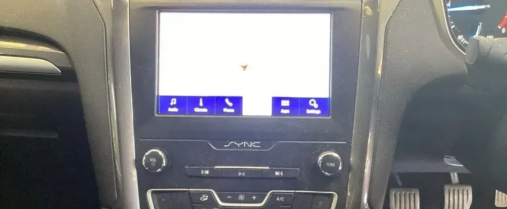 Używany Ford Mondeo Zetec 180 KM (132 kW) 2019 Czarny Hatchback
