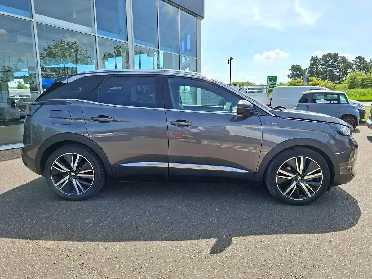 Used Peugeot 3008 GT 300 HP (220 kW) 2022 Grey SUV