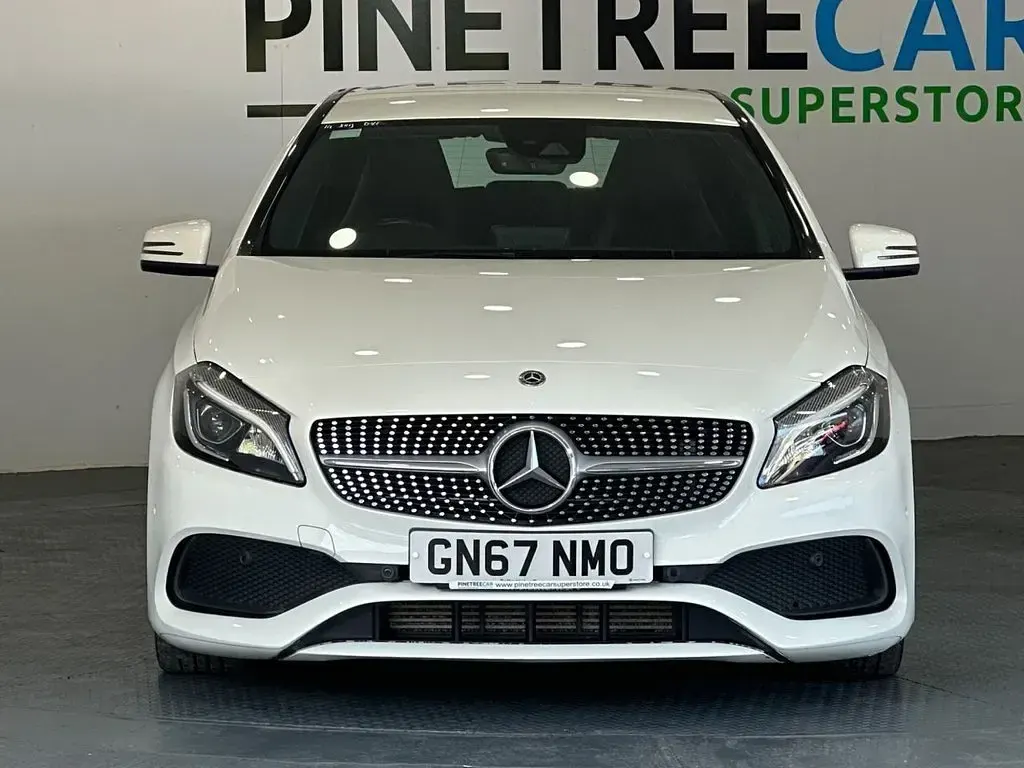 Used Mercedes A200 AMG Line Premium 153 HP (112 kW) 2017 White Hatchback