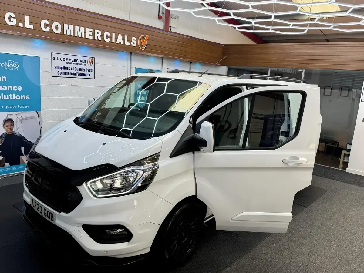 Used Ford Transit Custom Limited 2023 White Van