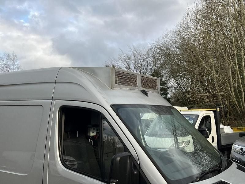 Usado Mercedes Sprinter 2010 Prateado