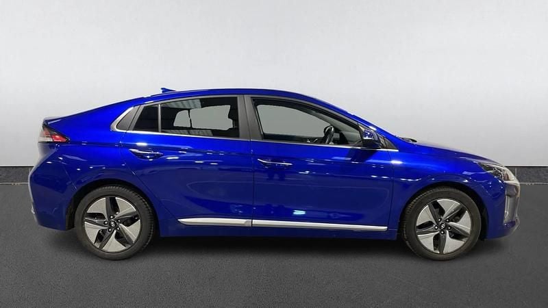 Used Hyundai Ioniq Premium SE 141 HP (103 kW) 2022 Blue Hatchback