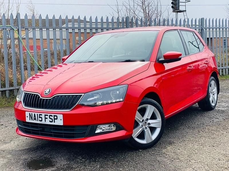 Used Skoda Fabia SE L 90 HP (66 kW) 2015 Red Hatchback