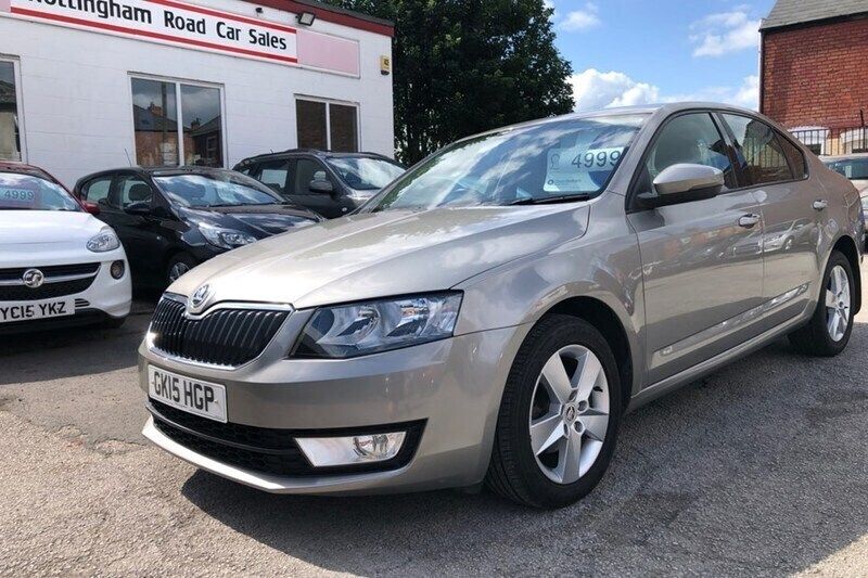 Beige Used 2015 Skoda Octavia SE Hatchback | £4,999 (Fair price) - Image 1/1