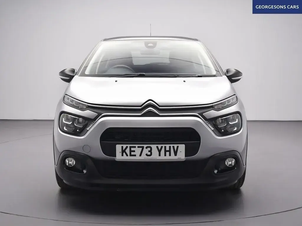 Używany Citroën C3 PureTech 83 KM (61 kW) 2024 Szary Hatchback