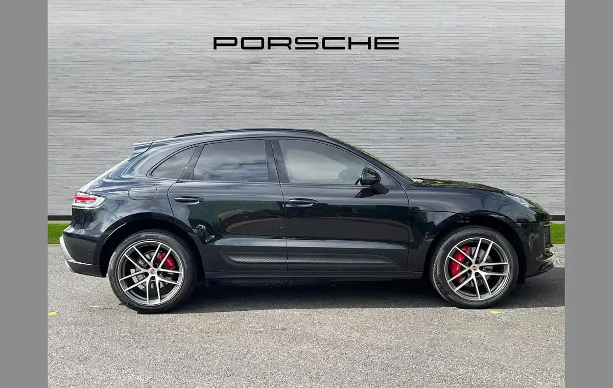 Used Porsche Macan S 374 HP (275 kW) 2022 Black SUV