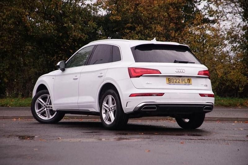 Used Audi Q5 S-Line 265 HP (194 kW) 2022 White SUV