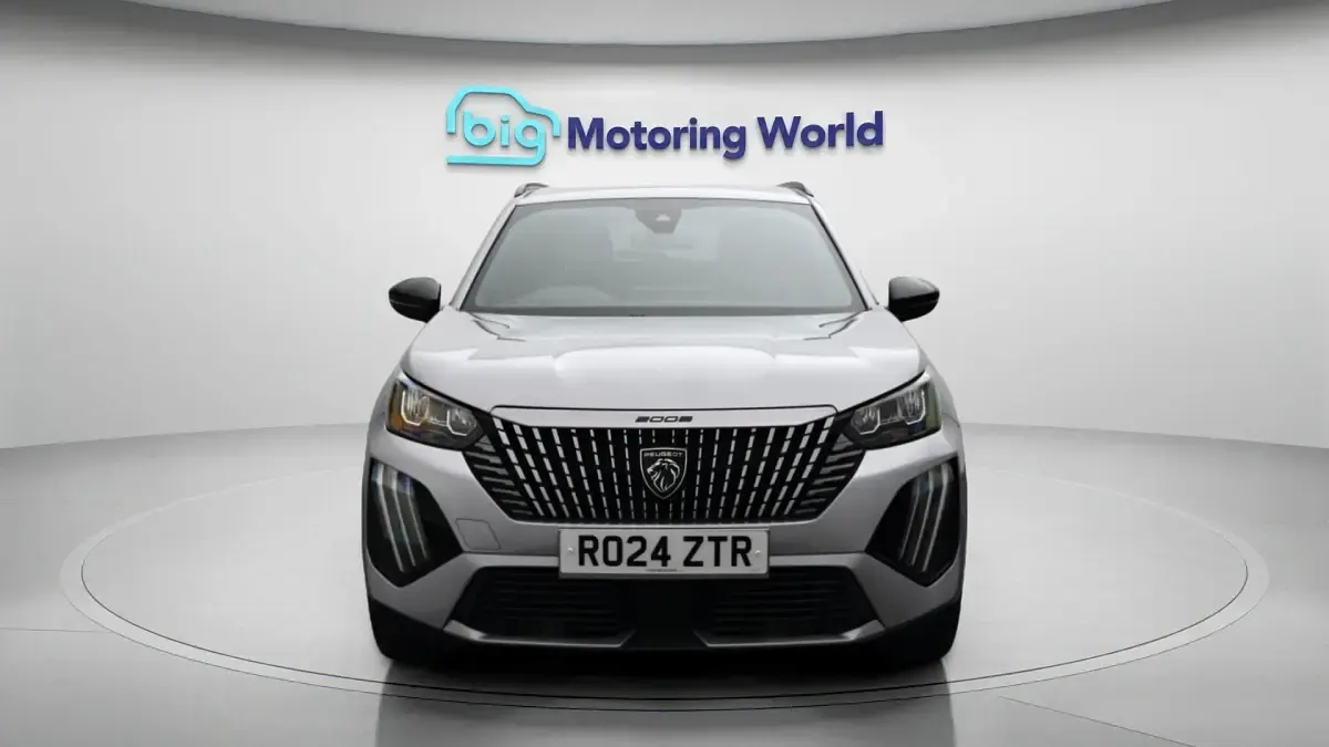 Used Peugeot 2008 Allure 131 HP (96 kW) 2024 Grey SUV