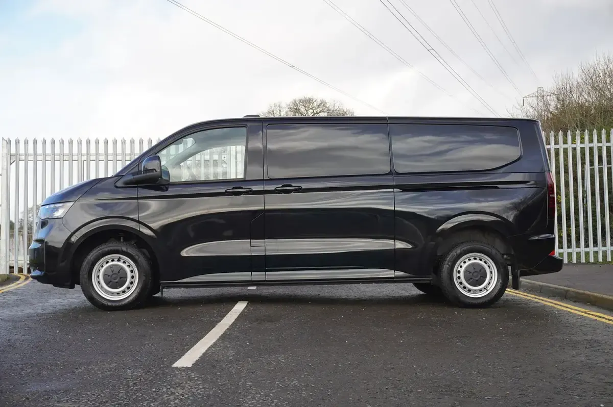 Used VW T7 100 kW (136 HP) 2025 Black Van