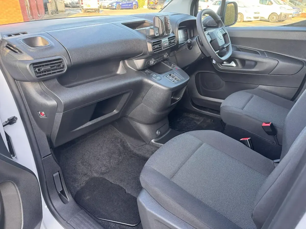 New Citroën Berlingo 98 kW (134 HP) 2025 White MPV